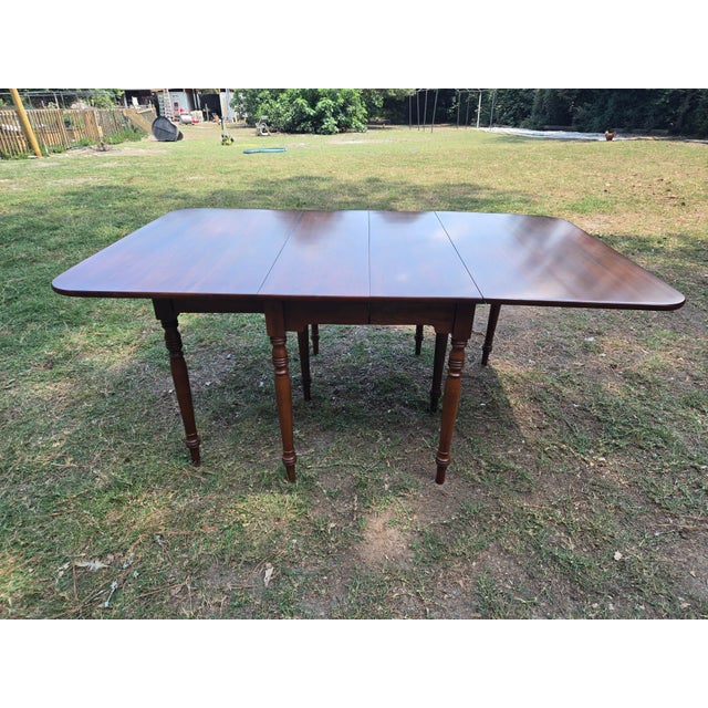Traditional 1990s Wooden Henkel Harris Cherry Dining Table Virginia Galleries Gate Leg Drop Leaf Table For Sale - Image 3 of 17