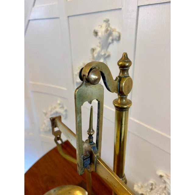Antique Victorian Apothecary Balance Scales in Brass and Mahogany with Weights from Day & Millward, 1880, Set of 10 For Sale - Image 3 of 14