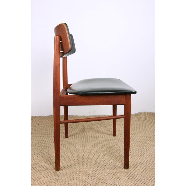 Danish Chairs in Teak, Black Skai and Brass by Sven Chrobat for Sax, 1960, Set of 4 For Sale - Image 16 of 18