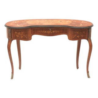 Louis XV Kidney-Shaped Side Table in the style of Jean François Oeben, 1800s For Sale