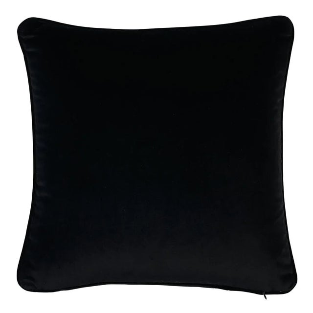 This pillow features Clermont Épinglé. An unexpected combination of familiar motifs, Clermont Épinglé in pink is a...