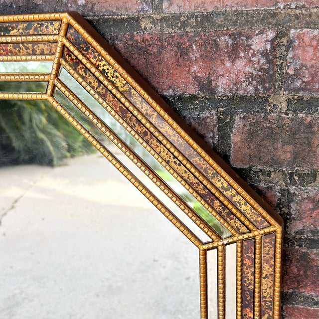 1970s Octagonal Églomisé Mirror in Faux Tortoise - Hollywood Regency Style - Styled After Maison Jansen For Sale In Mobile - Image 6 of 11