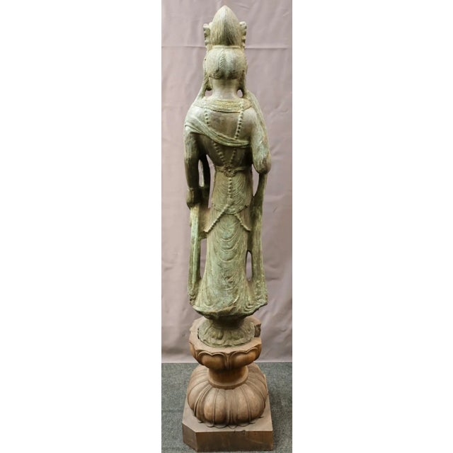 Bronze Late 18th Century Cast Bronze Statue of Guanyin For Sale - Image 8 of 13