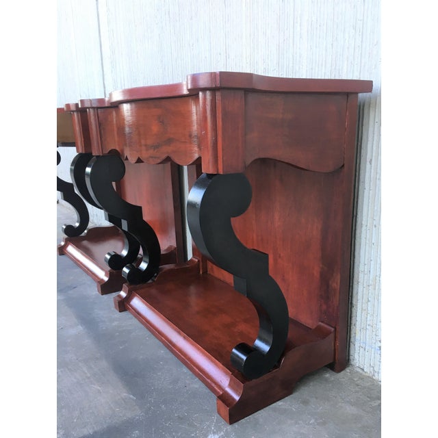 Traditional Late 19th Century Low Pair of Console Tables or Nightstands in Mahogany For Sale - Image 3 of 18