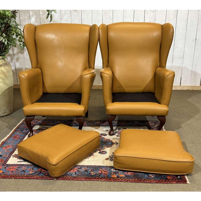 Pair of 1980s English wingback armchairs in leather - W=72cm D=77cm H=1.05m HA=45cm