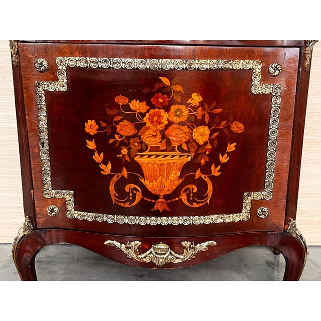 Late 19th Century Louis XV-Style Buffet with Floral Marquetry with drawer and door For Sale - Image 9 of 18