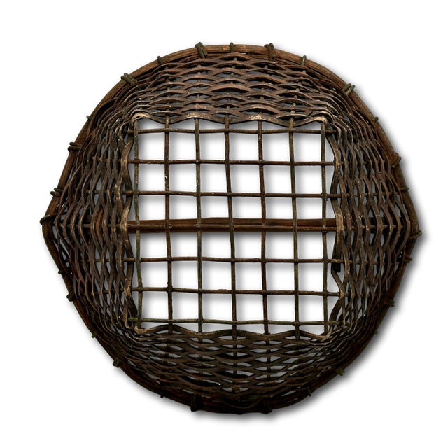Great Authentic Antique Steel Wire & Ash Wood Splint Massachusetts Famous Ipswich Clam Diggers Gathering Basket For Sale - Image 11 of 18