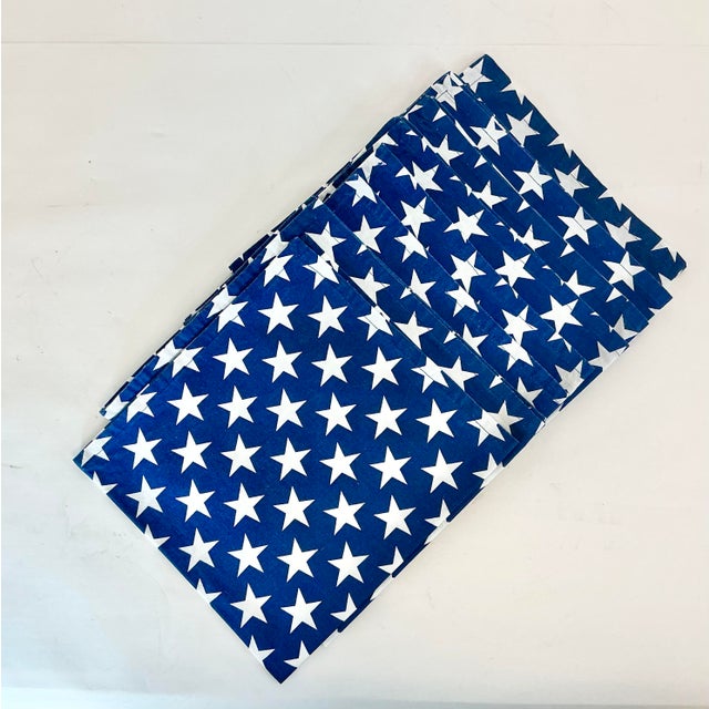 1980s Vintage Americana Arts & Crafts Flag Motif Placemats and Napkins, 8 Settings - Set of 16 For Sale - Image 6 of 7