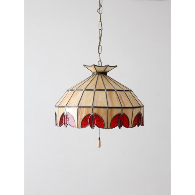 Mid-Century Modern Vintage Tiffany Style Stained Glass Hanging Pendant Light For Sale - Image 3 of 18