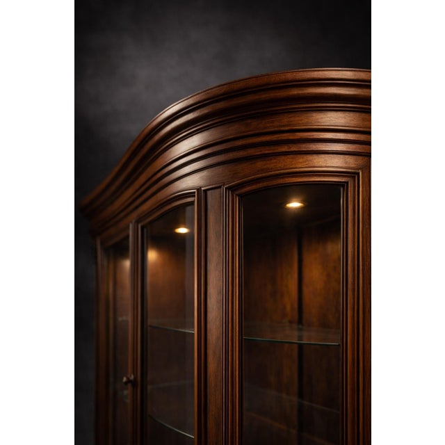 Large Mid-20th Century Colonial Revival Oak China Cabinet With Curved Glass Display Ends & Interior Lighting — Two-Piece Hutch For Sale - Image 10 of 11