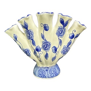 Vintage Bella Casa by Ganz Blue White Ceramic Floral Tulip Fan Vase For Sale