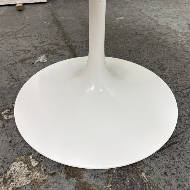 2010s 42 Inch Eero Sarrinen Knoll Saarinen Tulip Table For Sale - Image 5 of 12