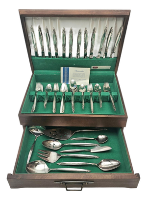1847 Rogers Bros Garland Silverplate Flatware Service — 80pc With Wood Chest