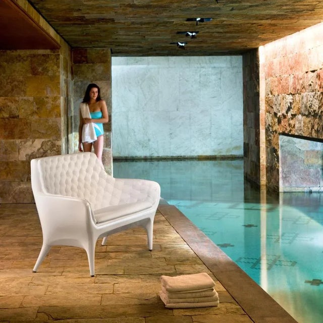 White Lacquered Showtime Sofa by Jaime Hayon for BD Barcelona For Sale - Image 6 of 9