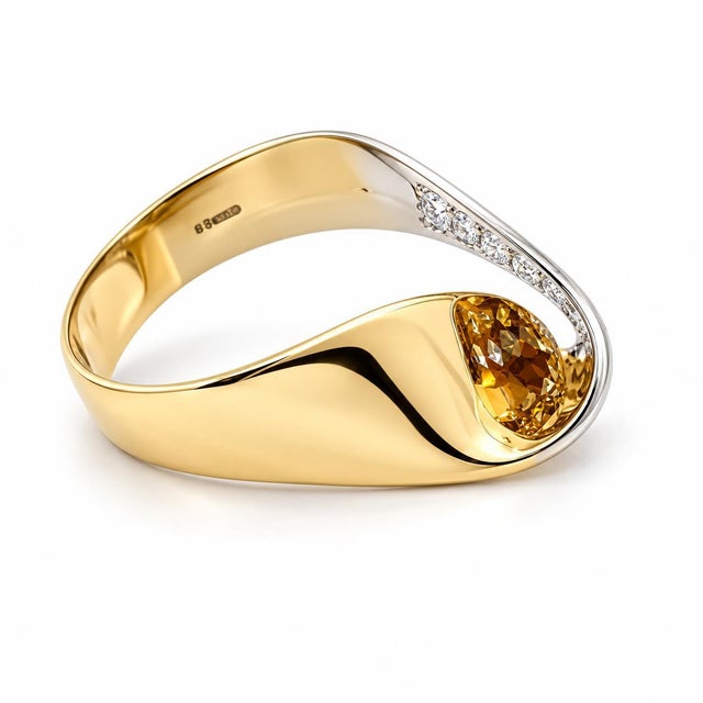 Late 20th Century Estate 18k Two-Tone Yellow & White Gold Pave Diamond Cocktail Ring, Size 11.5 For Sale - Image 4 of 4