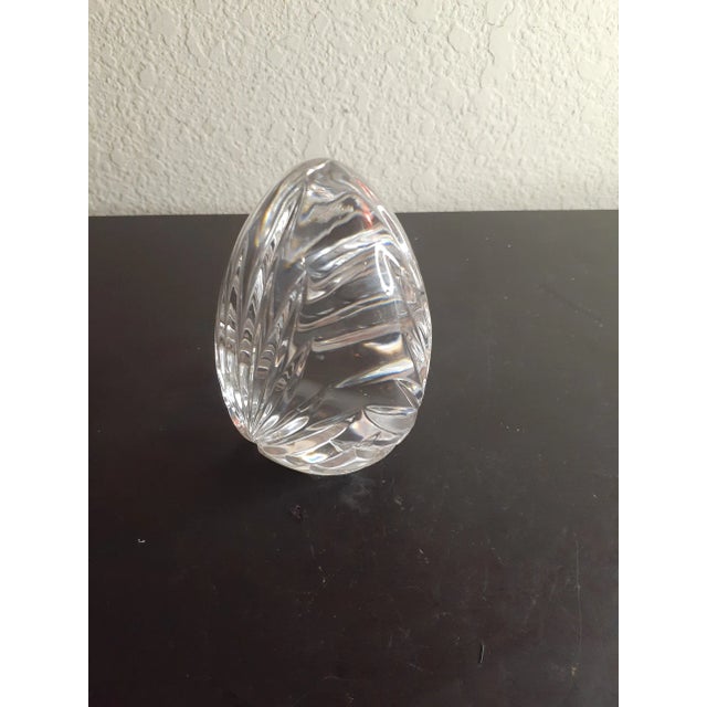 1970s Signed Rogaska Slovenia Etched Crystal Egg Figurine Paperweight For Sale - Image 4 of 6