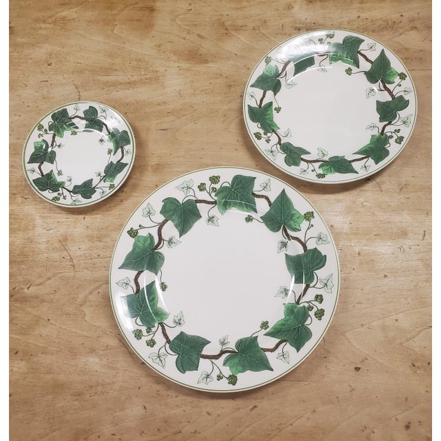 Napoleon Ivy Green Queen S Ware By Wedgwood Dinner Salad And Bread Plates Set For 8 40 Pieces Chairish