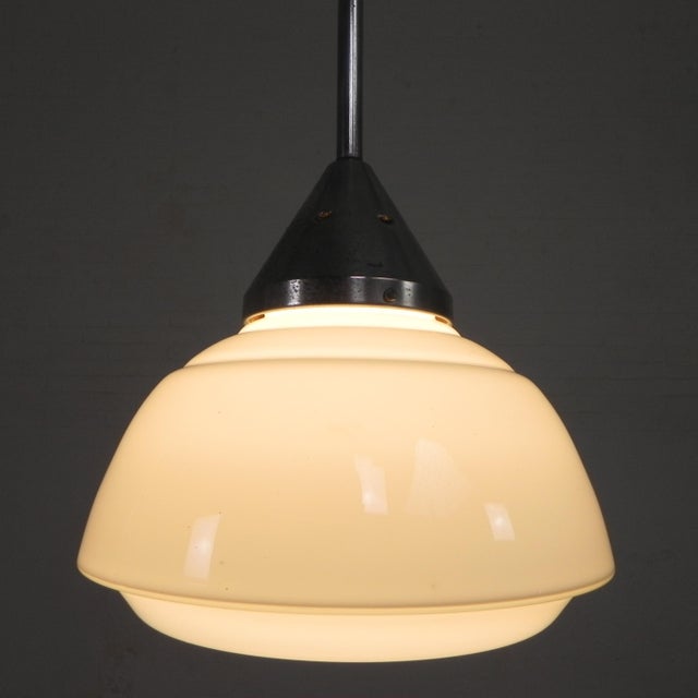 Height: 50 cm. Ø: 22 cm. Height shade: 18 cm. The lamp is equipped with a bayonet fitting with adapter for a normal bulb...