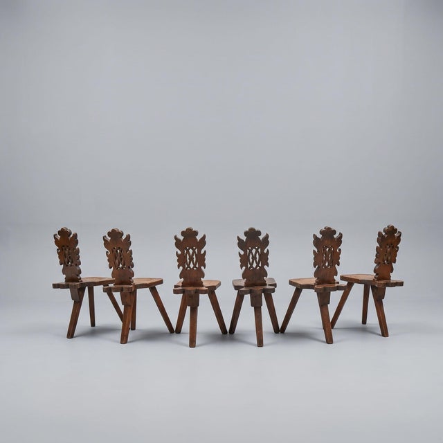 Neo-Renaissance Style Chairs in Carved Walnut, 1900s, Set of 6 For Sale - Image 3 of 18