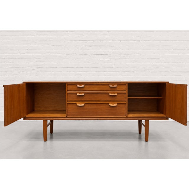 1960s Mid Century Modern Danish Teak Credenza / Media Console, C. 1960s For Sale - Image 5 of 12