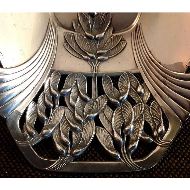 Art Nouveau Silver-Plated Floral Curved Fruit Bowl from WMF, 1900s For Sale - Image 5 of 7