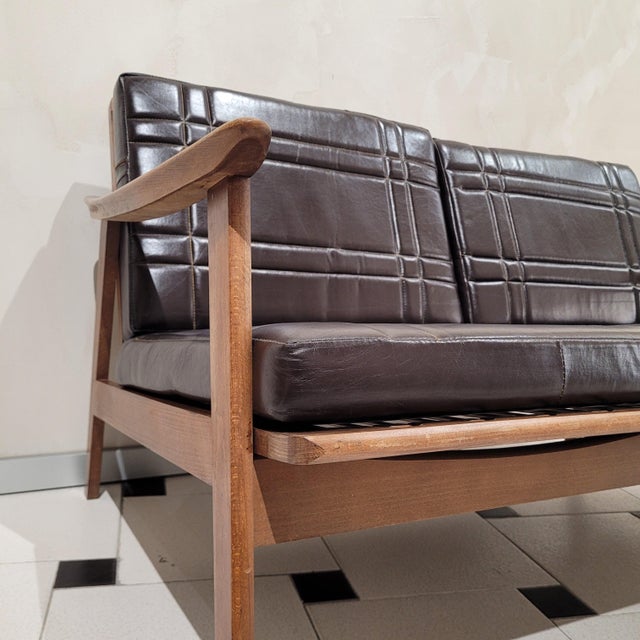 Wood Mid-Century Modern Scandinavian Sofa in Beech Wood and Leather, 1970s For Sale - Image 7 of 16
