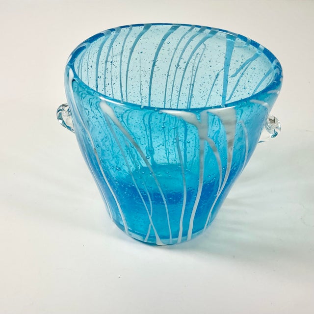 Turquoise 1960s Italian Hollywood Regency Pablo Venini Murano Glass Ice Bucket With Petite Bubbles For Sale - Image 8 of 13