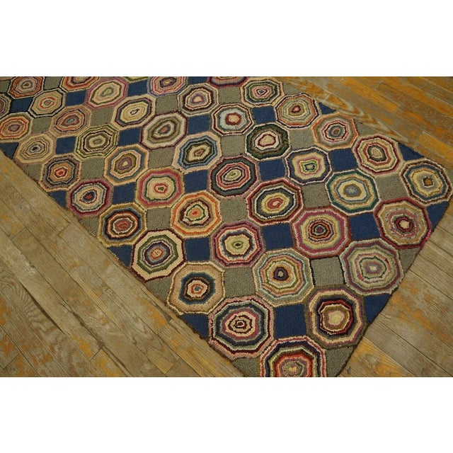 Textile 1930s Geometrical American Hooked Rug ( 2' 9'' x 17' - 84 x 518 ) For Sale - Image 7 of 12
