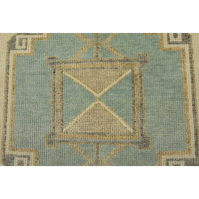 Ivory Anatolia Runner 3′ X 14’3” Ivory Wool Tribal Hand-Knotted Oriental Rug For Sale - Image 8 of 12