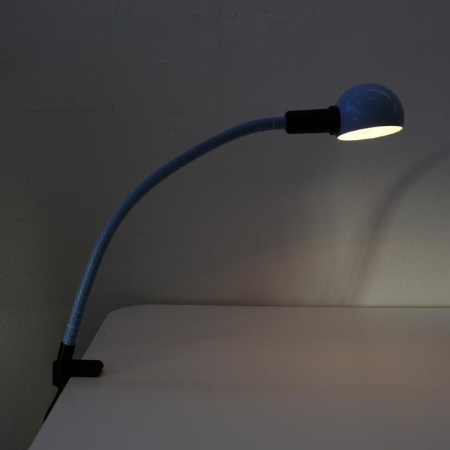 Articulated clamp lamp by Isao Hosoe for Valenti Luce, 1970s Dimensions: Height 78 cm Lamp diameter 10.5 cm European Plug...