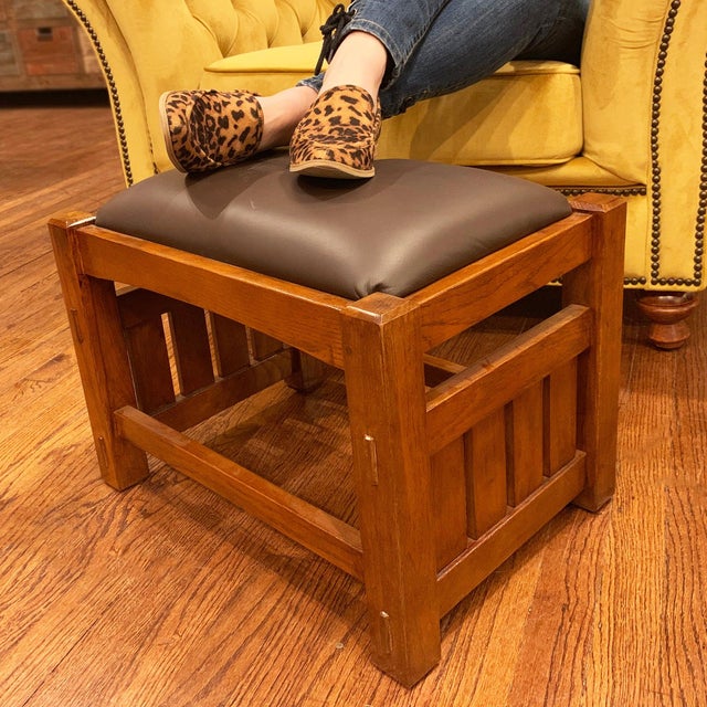 Mission Oak Footstool - Wide Spindles (2 Colors Available) For Sale In Chicago - Image 6 of 7