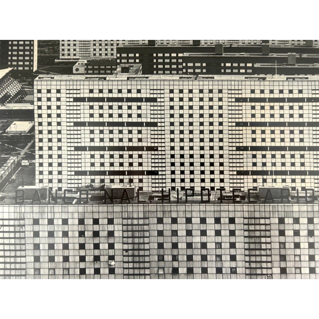 1960s Rodrigo Moya — “Hipotecados, Tlatelolco, Ciudad De México,” 1963 — Signed Gelatin Silver Photograph For Sale - Image 5 of 18