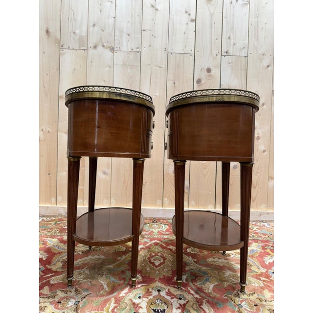 1950s Louis XVI Drum-Shaped Bedside Tables in Mahogany and Marble, 1950s, Set of 2 For Sale - Image 5 of 8