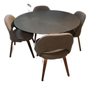 Knoll Eero Saarinen Round Pedestal Dining Table With Dark Top and White Tulip Base and 4 Chairs