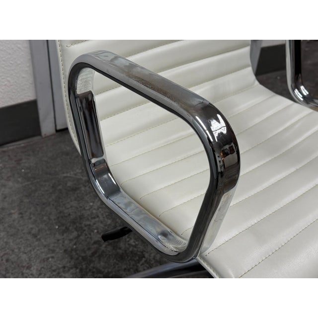 Crate & Barrel Ripple Ivory Bicast Leather Office Chair For Sale - Image 9 of 12