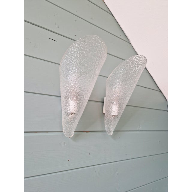 Vintage Wall Sconces in Textured Clear Plastic, 1970s, Set of 2 For Sale - Image 6 of 12