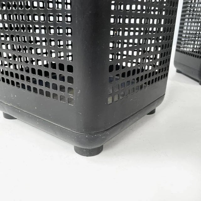 Italian Modern Square Black Metal and Plastic Baskets from Neolt, 1980s, Set of 2 For Sale - Image 10 of 13