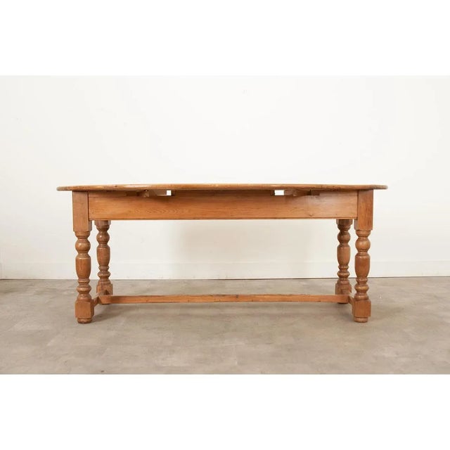 Brown English Pine Drop Leaf Oval Dining Table C. 1920 For Sale - Image 8 of 11