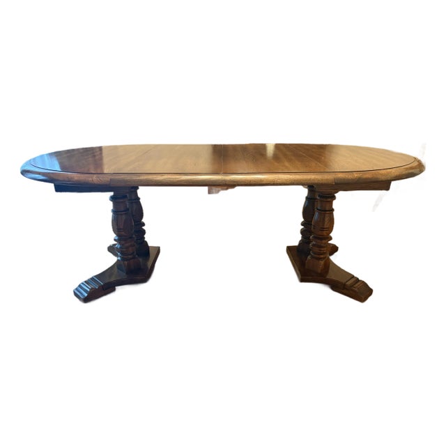 1970s Solid Oak Pedestal Dining Table With Two Leaves – Extends to 84” - Nashville For Sale