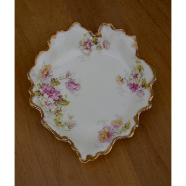 Early 20th Century Antique Limoges Trinket Dish Elite Works France Porcelain Floral Leaf Shape Gilt For Sale - Image 5 of 15