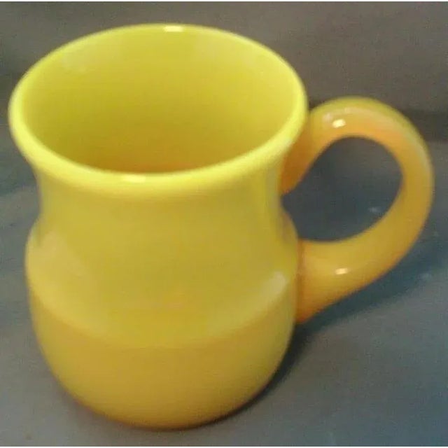 19th Century Chinese Canary Yellow or Egg Yolk Peking Glass Tankard Mug For Sale - Image 4 of 9