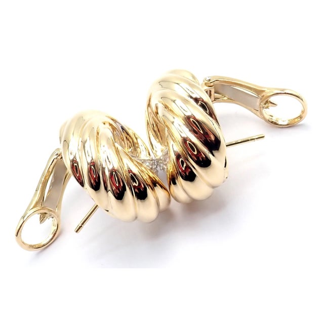 Verdura Late 20th Century Verdura Yellow Gold Diamond Swirl Earrings, Pair For Sale - Image 4 of 15