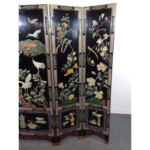 Vintage Chinese Five-Panel Black Lacquer Hardstone Inlaid Crane Room Divider Screen For Sale - Image 4 of 12