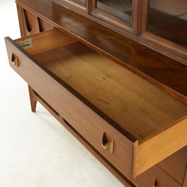 Broyhill Brasilia Mid Century 66 Inch Buffet and Hutch Chairish