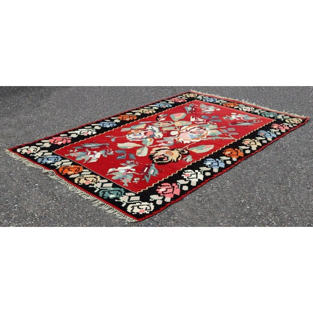 Mid Century Modern Kilim Wool Area Rug Red Hand Made in Turkey Floral Pattern For Sale - Image 4 of 9