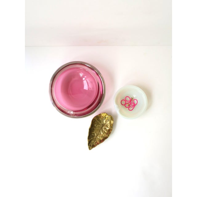 Glass Italian Murano White Opaline Art Glass Bowl or Ashtray After Seguso, Mid-20th Century, Italy For Sale - Image 7 of 11