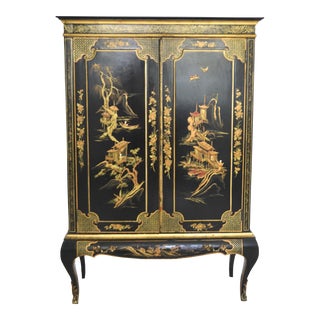1940s Hollywood Regency Black Lacquered Chinoiserie Gilt Decorated Cabinet For Sale