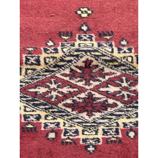 Small Vintage Pakistani Rug, 1980s For Sale - Image 4 of 18