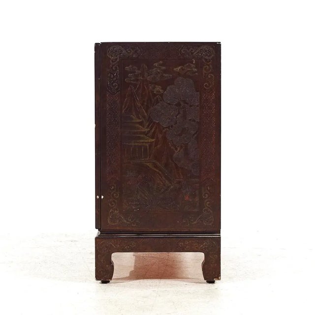 Mid 20th Century Mario Buatta for John Widdicomb Mid Century Chinoiserie Credenza For Sale - Image 5 of 10