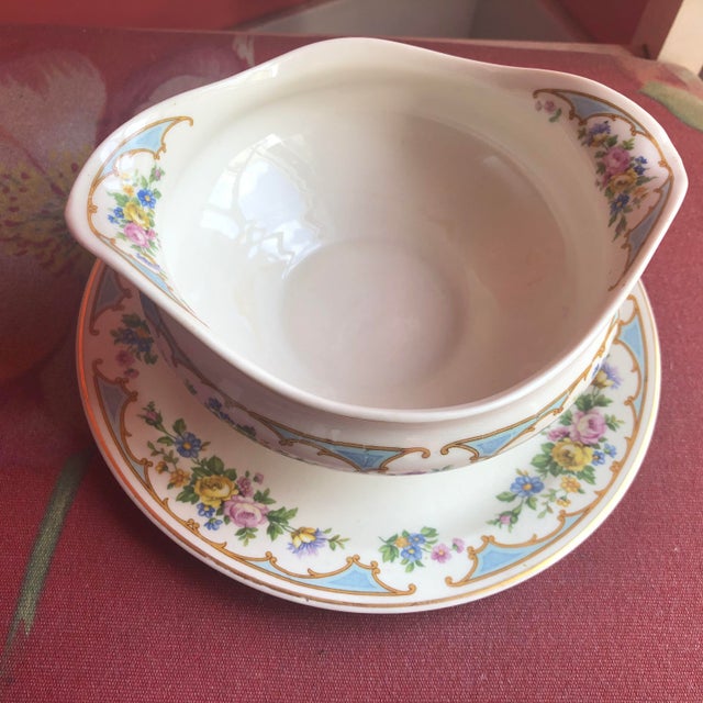 1950s Syracuse China Gravy Boat With Attached Underplate in Emsley Blue